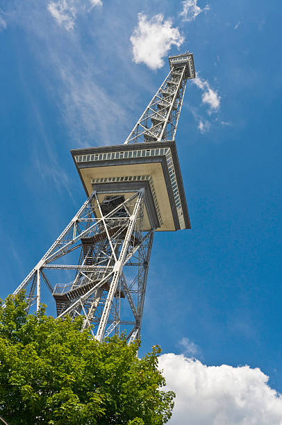 베를린 funkturm 라디오폰에 타워 - berlin radio tower 뉴스 사진 이미지