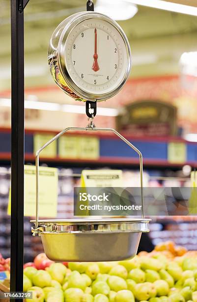 Supermercato Scala - Fotografie stock e altre immagini di Bilancia - Strumento - Bilancia - Strumento, Supermercato, Affari