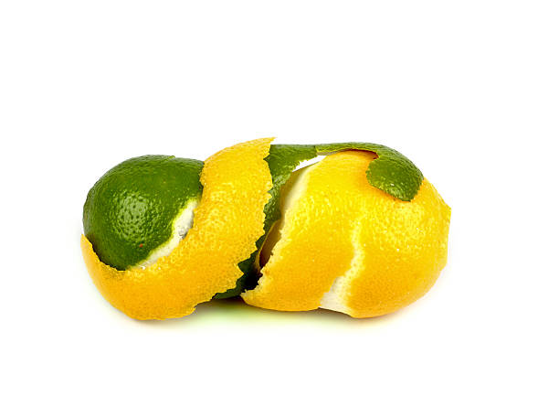 лимона, лайма - intertwined lemon portion lime стоковые фото и изображения