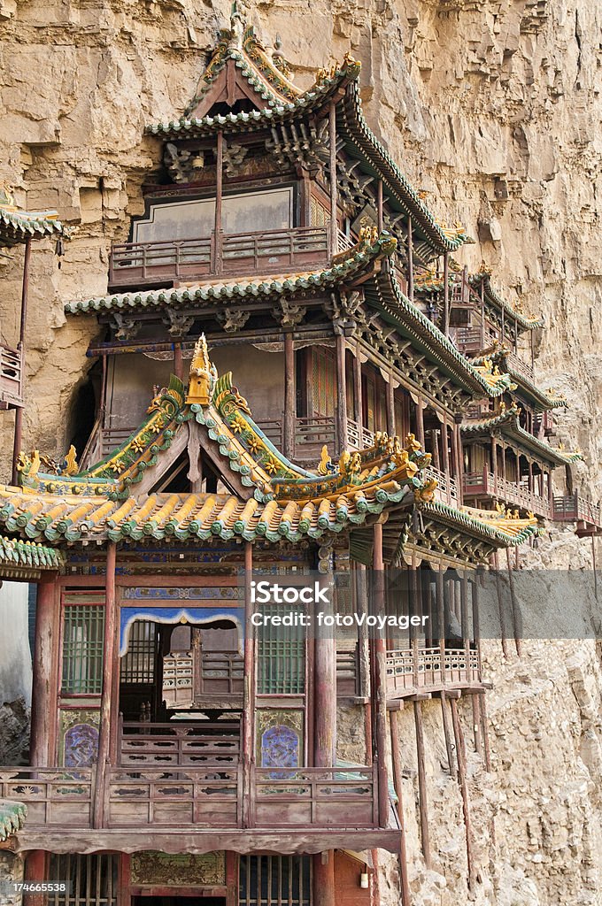 China Datong templo montaje - Foto de stock de Monasterio Xuan Kong libre de derechos