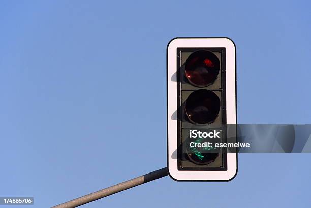 Traffic Light Green Arrow Stock Photo - Download Image Now - Left Turn, Stoplight, Arrow Symbol