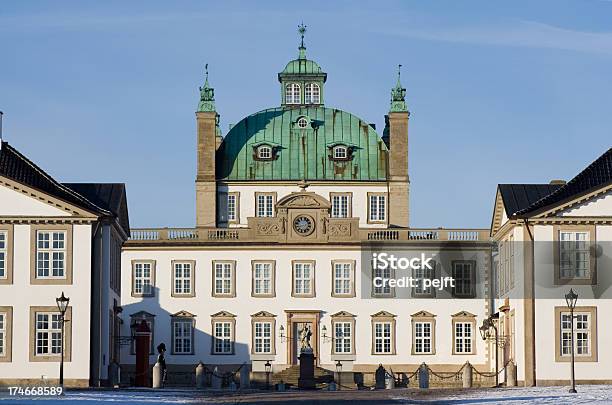 Fredensborg Castle At Winter Time Stock Photo - Download Image Now - Castle, Cobblestone, Denmark