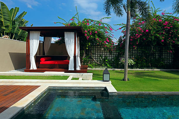 Tropical cabana (gazebo) and swimming pool (XXXL)