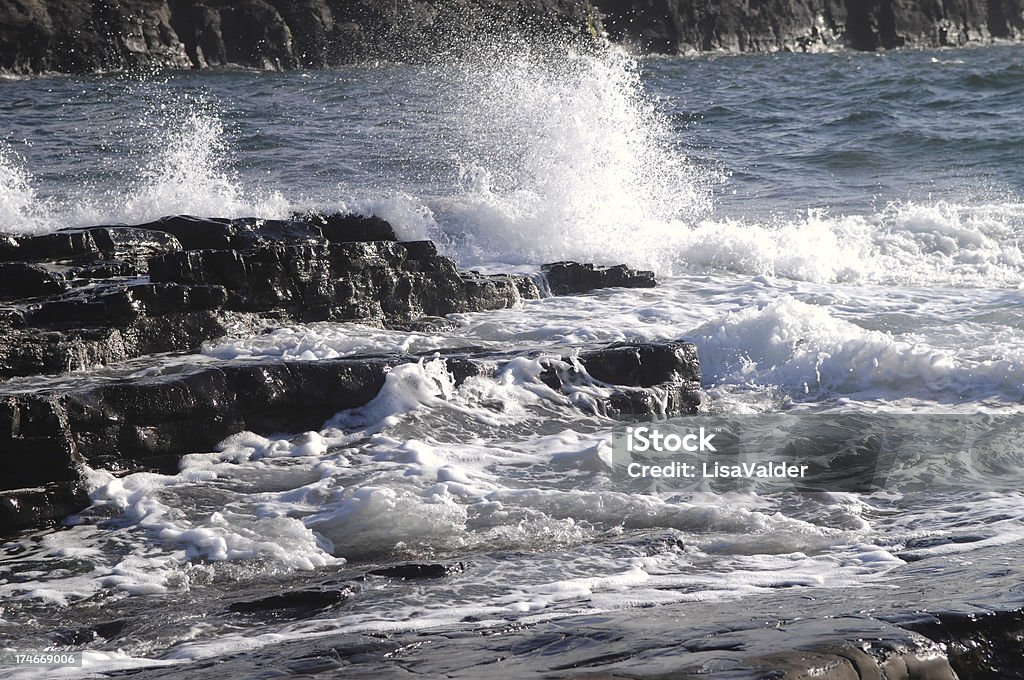 Crashing Waves - Стоковые фото Атлантический океан роялти-фри