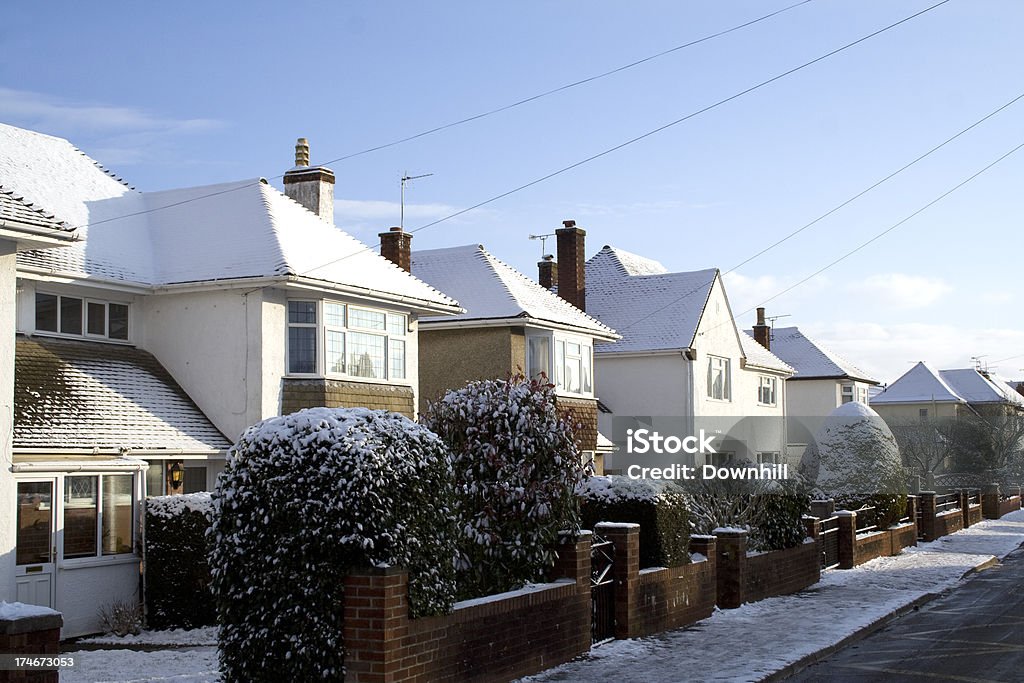 Maisons couvertes de neige - Photo de Maison libre de droits