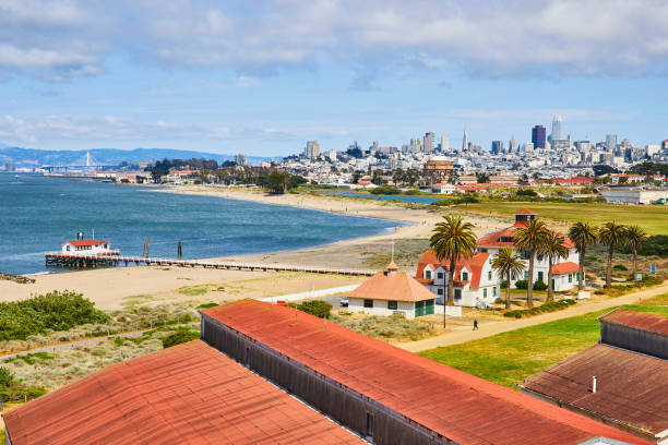 istock San Francisco Bay with pier and downtown in distance 1746739526