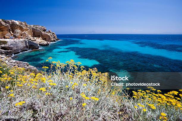 Increíble Paisaje Marino En Siciliy Foto de stock y más banco de imágenes de Agua - Agua, Aire libre, Ancho