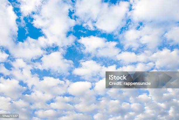 Foto de Fundo De Nuvem e mais fotos de stock de Azul - Azul, Cirro-cúmulo, Cloudscape