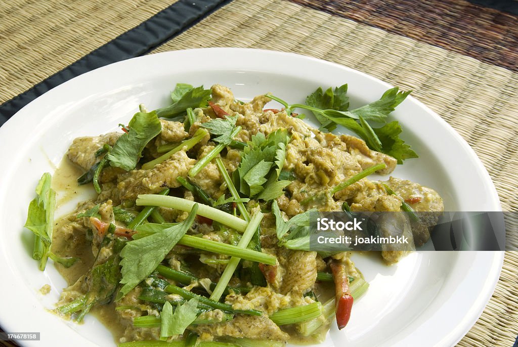 Pollo giallo curry tailandese - Foto stock royalty-free di Alimentazione sana