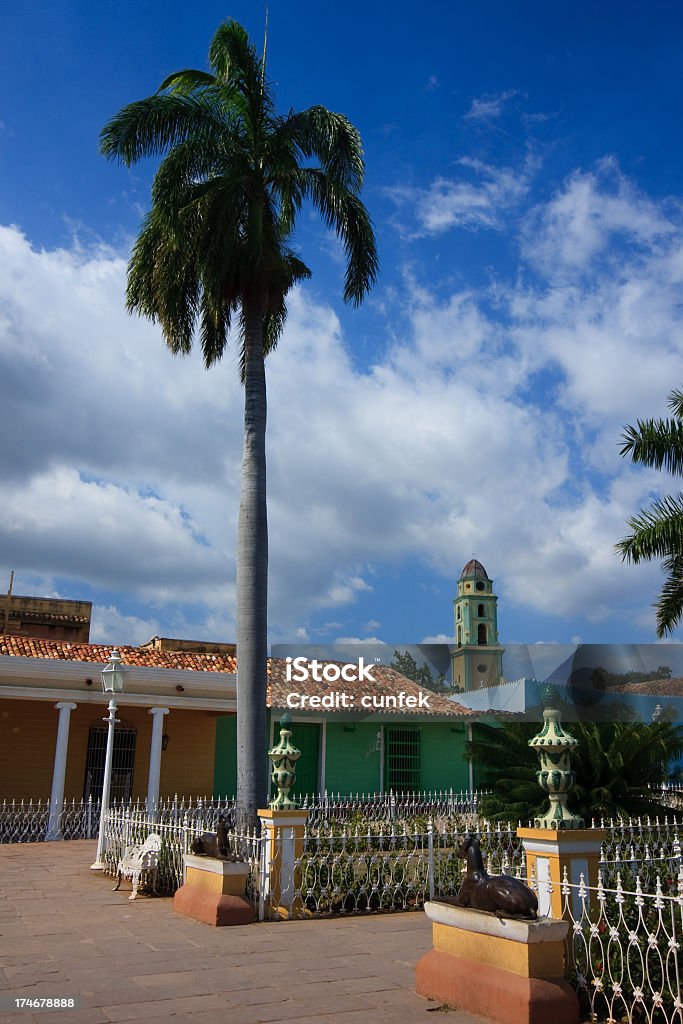 Plaza principal, Trinidad - Foto de stock de Acera libre de derechos