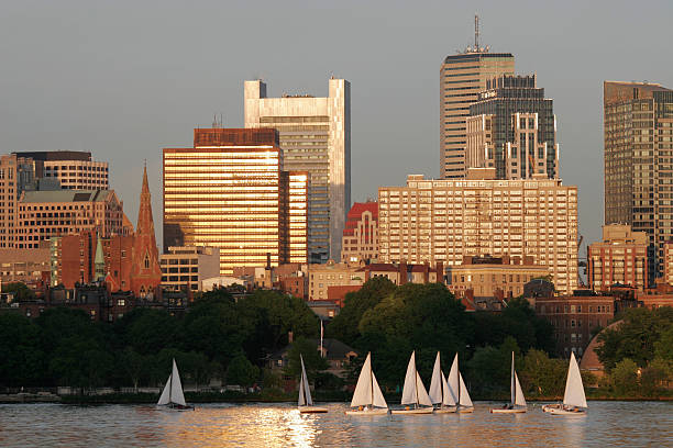 boston tramonto - boston new england water church foto e immagini stock