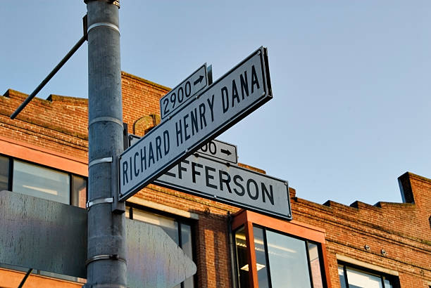 istock Famous street name signs in San Francisco 174681982