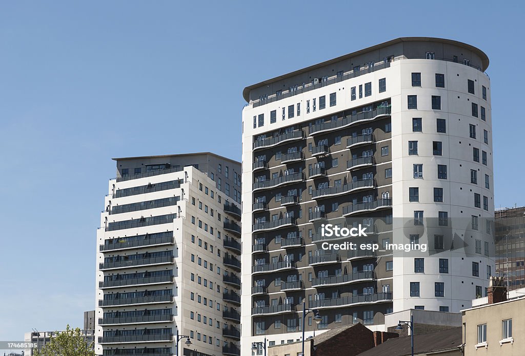 Nueva construcción de un edificio de apartamentos en Birmingham - Foto de stock de Aire libre libre de derechos