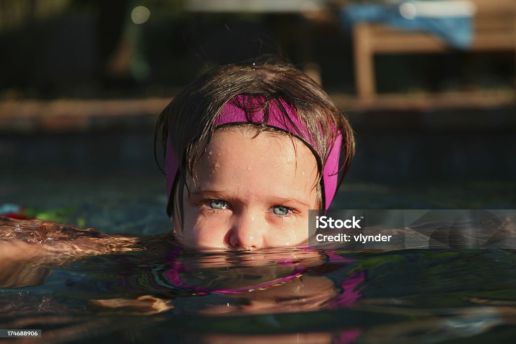 Crianças na piscina - Foto de stock de Bebê royalty-free