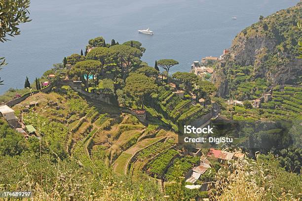 Costa Amalfi - Fotografias de stock e mais imagens de Furore - Furore, Mar Mediterrâneo, Romance