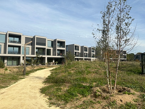 Residential eco-friendly area in Silvolde (Netherlands). Built on the site of a former factory. The living environment includes ecological clean lands, greenhouse and vegetable garden. Landscape design by Nico Wissing studio