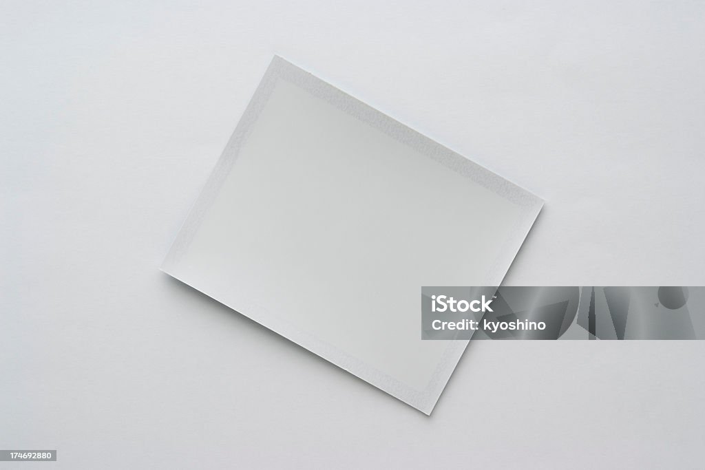 絶縁ショットを白背景の上に空白のポラロイド - インスタントカメラのロイヤリティフリーストックフォト