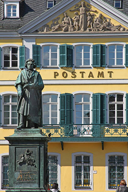 istock Historic Post Office in Bonn - Germany 174693216