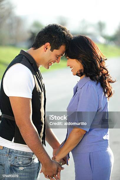 Alegre Mãe E Filho - Fotografias de stock e mais imagens de Adolescente - Adolescente, Adolescência, Adulto