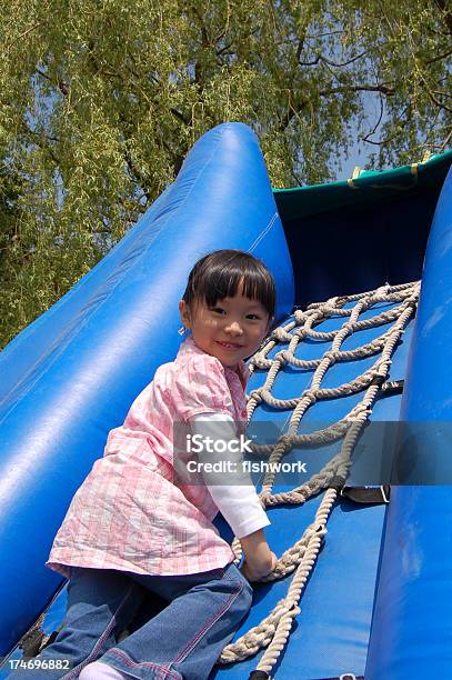 Sommerspaß Stockfoto und mehr Bilder von 4-5 Jahre - 4-5 Jahre, Asiatischer und Indischer Abstammung, Aufblasbarer Gegenstand