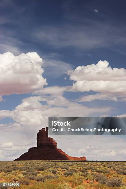 Butte Monument Valley Moon Krajobraz - zdjęcia stockowe i więcej obrazów Badanie - Badanie, Bez ludzi, Biały