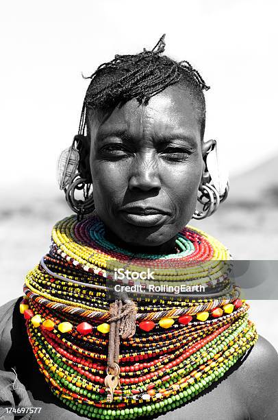 Turcana Donna - Fotografie stock e altre immagini di Arte - Arte, Africa, Cultura africana