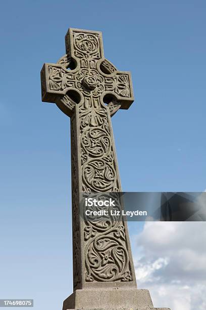 Croce Celtica - Fotografie stock e altre immagini di Croce celtica - Croce celtica, Lapide, A forma di croce