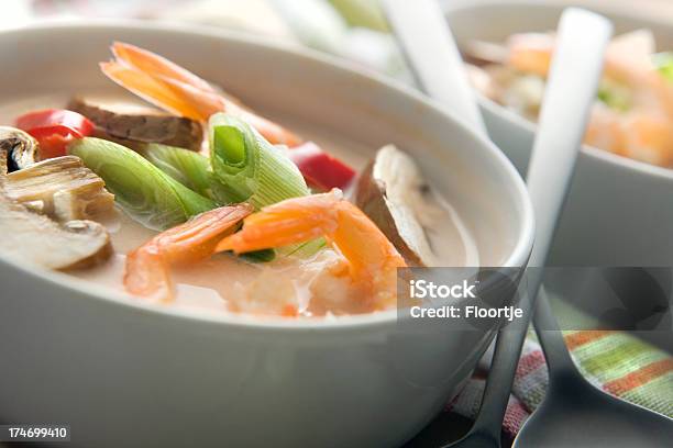 Sopa De Imágenes Fijas Tom Yum Foto de stock y más banco de imágenes de Sopa - Sopa, Alimento, Aperitivo - Plato de comida