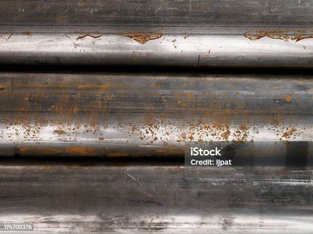 Foto de Detalhes De Alta Resolução De Rusty Tubos De Fundo e mais fotos de stock de Aço - Aço, Cinza - Descrição de Cor, Danificado
