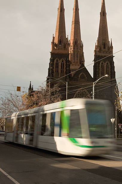 il tram - victoria state melbourne australia church foto e immagini stock