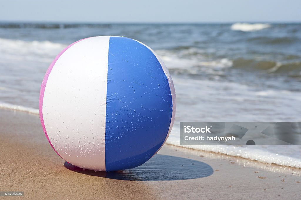 Palla da spiaggia - Foto stock royalty-free di Acqua