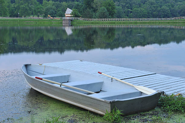 istock Boat at Green Lane Lake 174706407