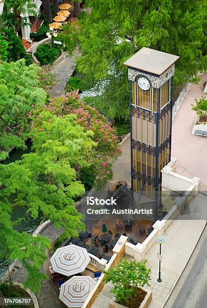 San Antonio River Walk I Clock Tower - zdjęcia stockowe i więcej obrazów San Antonio - San Antonio, Parasol ogrodowy, Ujęcie z lotu ptaka