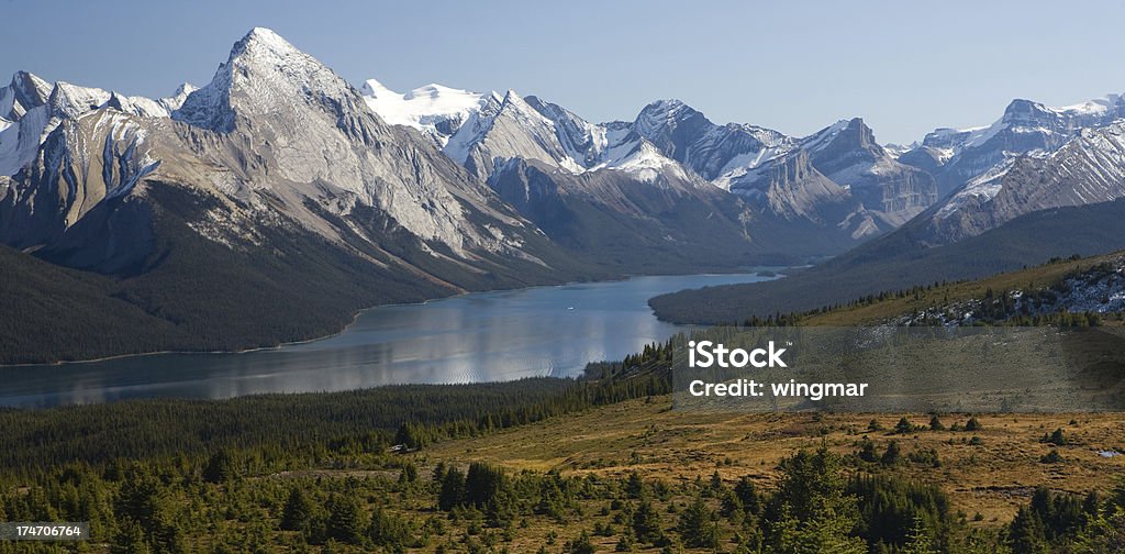 Lago maligne - Foto stock royalty-free di Alberta