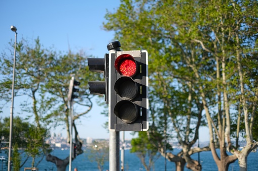 Red light on traffic light in Aberdeen street