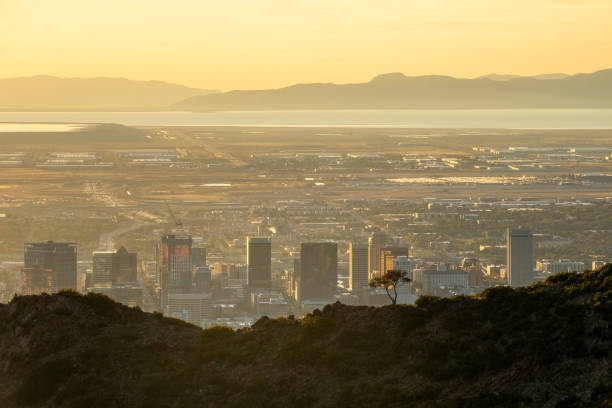 istock Sunset over Salt Lake Valley 1747102072