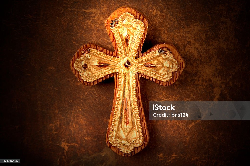 Croix en bois pour deux - Photo de Christianisme libre de droits