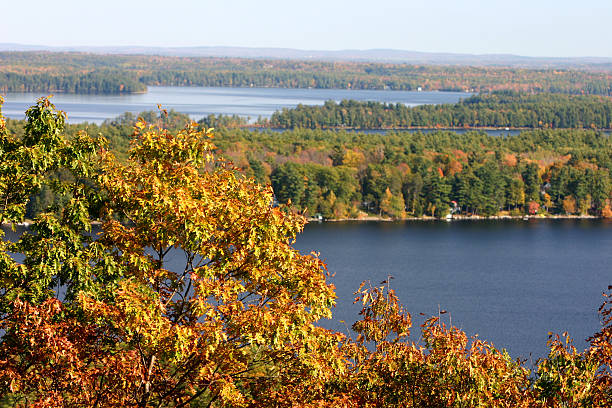 istock autumn in maine 174749082