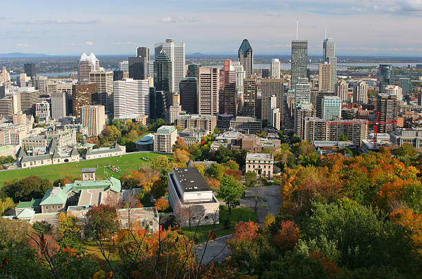 istock Beautiful Montreal Autumn Cityscape 174751614