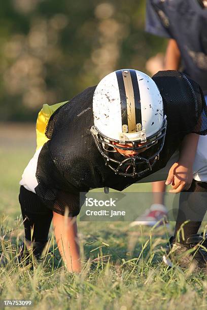 Serie 37 Stockfoto und mehr Bilder von Amerikanischer Football - Amerikanischer Football, Athlet, Entspannungsübung