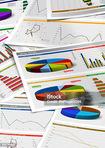 Sprawozdanie Roczne Z Wykresami I Tabelami - zdjęcia stockowe i więcej obrazów Raport roczny - Raport roczny, Analizować, Bez ludzi