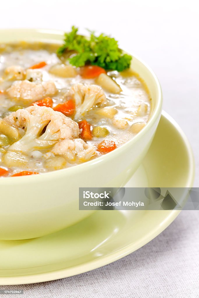 Sopa de legumes no prato - Foto de stock de Aipo royalty-free
