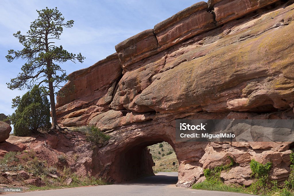 Red Rocks Tunnel, Colorado Springs - Lizenzfrei Australisches Buschland Stock-Foto
