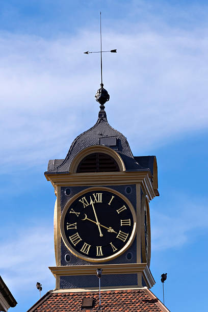 suisse ます。murten の時計 - clock switzerland swiss culture fribourg canton ストックフォトと画像