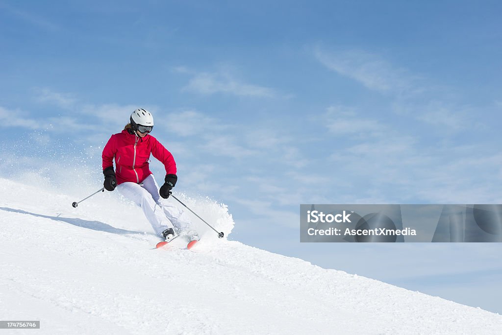 Солнечный на лыжах - Стоковые фото Лыжный спорт роялти-фри
