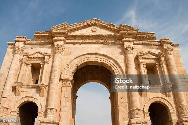 Foto de A Cidade Romana De Gerasa De Jerash Jordânia e mais fotos de stock de Antigo - Antigo, Arcaico, Arco - Característica arquitetônica