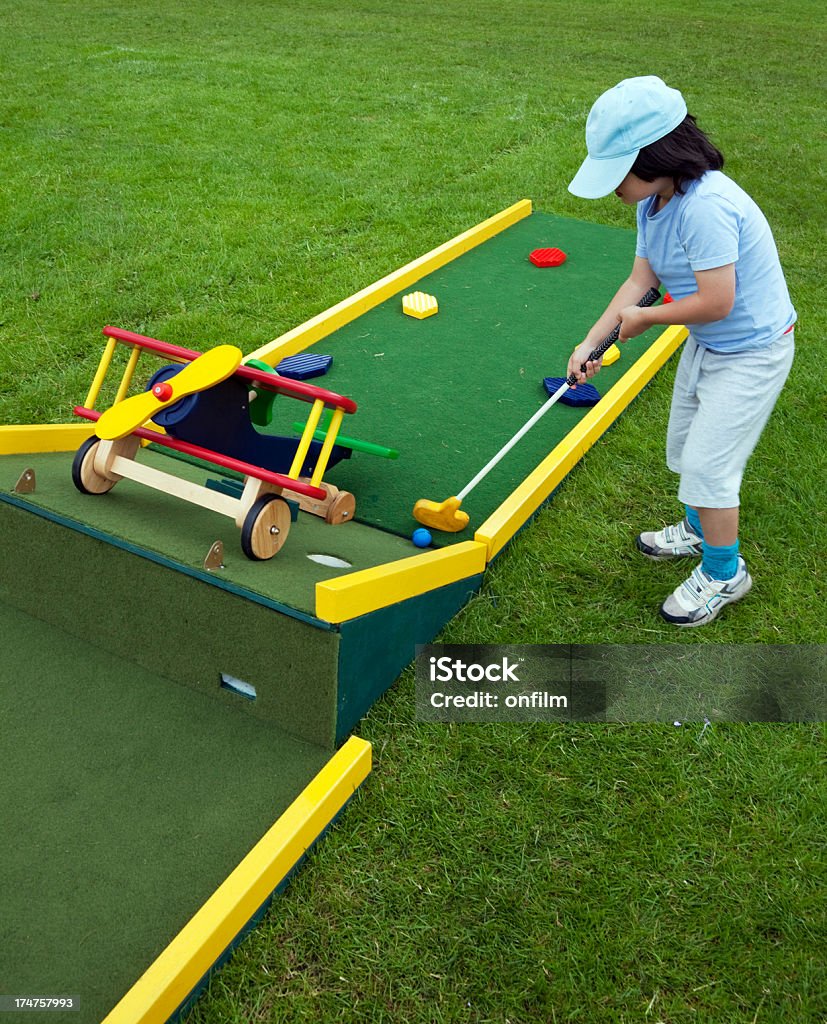 Rapaz jovem jogar Golfe em MiniaturaName - Royalty-free 4-5 Anos Foto de stock