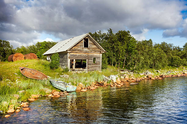 istock Abandoned fisherman's hut on shore 174759269