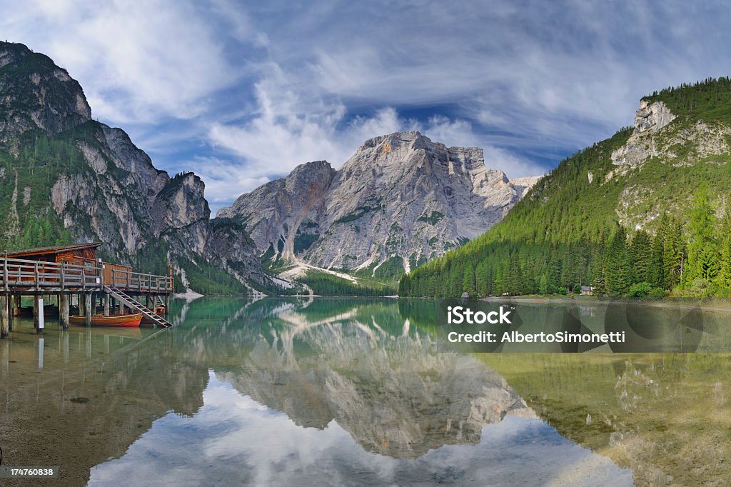 L'été dans les Dolomites (Lac de Braies Pragser Wildsee) - Photo de Beauté de la nature libre de droits