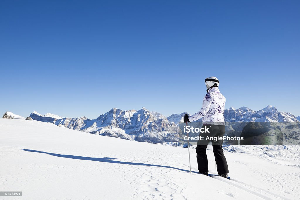 На лыжах в зимний пейзаж wonderful - Стоковые фото Больцано - Италия роялти-фри